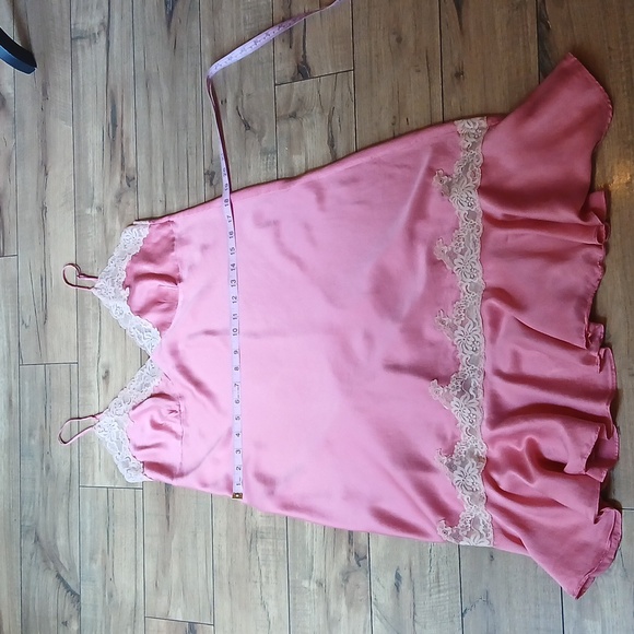 Victoria's Secret Silk Pink Ruffle Hem Nightgown Slip. Size L - Picture 12 of 17